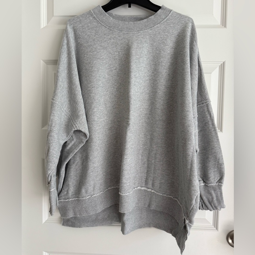 EUC Aerie Gray Oversized Sweatshirt with terry inside.